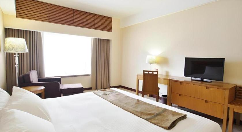 Caritas Oswald Cheung International House Hotel Hong Kong Exterior photo