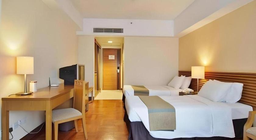 Caritas Oswald Cheung International House Hotel Hong Kong Exterior photo