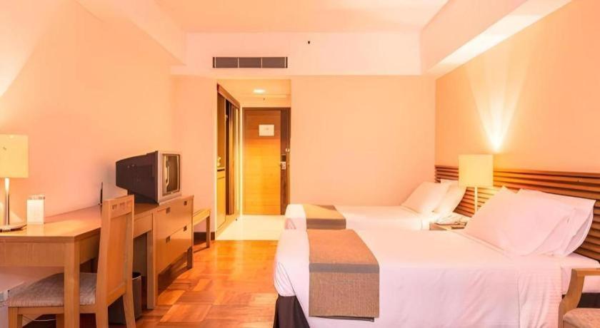 Caritas Oswald Cheung International House Hotel Hong Kong Exterior photo