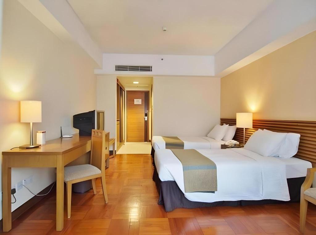 Caritas Oswald Cheung International House Hotel Hong Kong Exterior photo