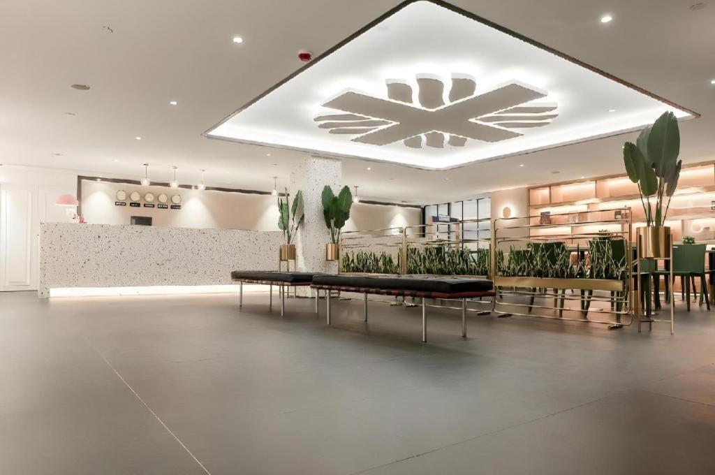 Caritas Oswald Cheung International House Hotel Hong Kong Exterior photo